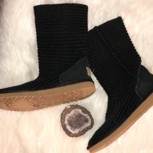 Knit Black Uggs